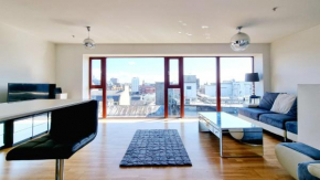 Lovely 2-bed Penthouse in the Heart of City Centre
